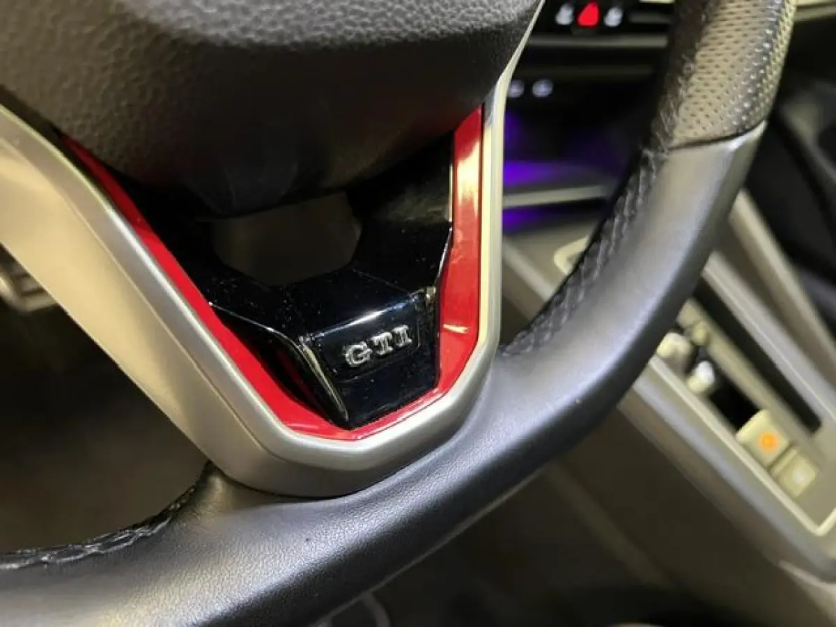 2.0 TSI GTI Performance LEDER / PANODAK / 19"INCH / ELEC.TREKH. /