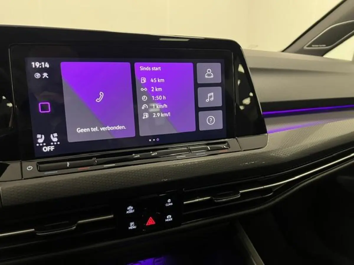 2.0 TSI GTI Performance LEDER / PANODAK / 19"INCH / ELEC.TREKH. /