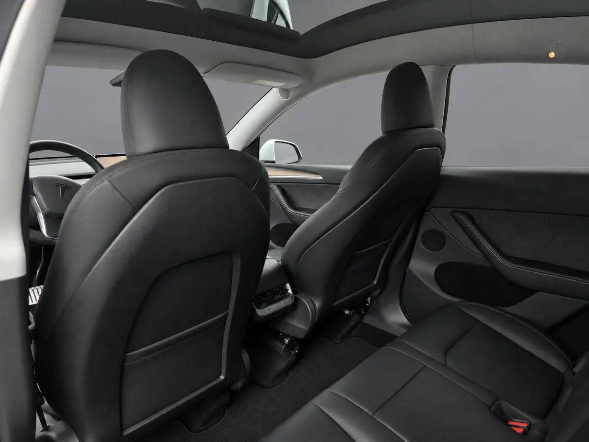Performance AWD 75kWh | Zeer netjes