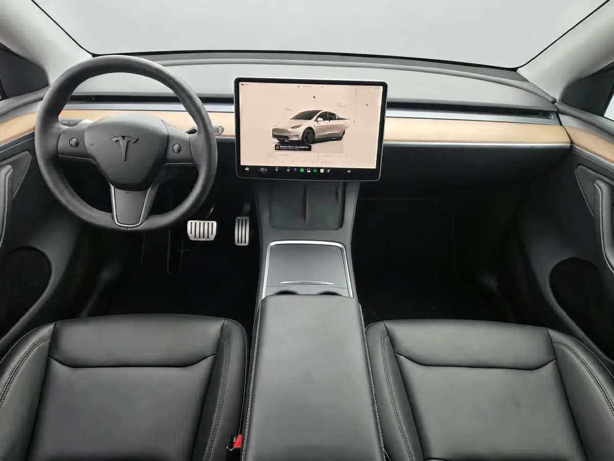 Performance AWD 75kWh | Zeer netjes