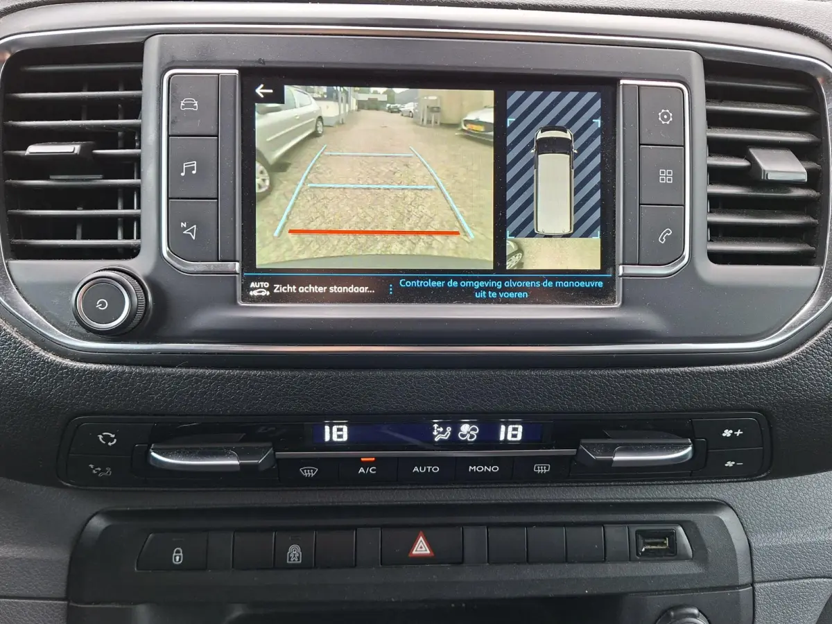 2.0 BlueHDI 150 Long Asphalt DC Trekhaak Dubbele cabine Camera achter
