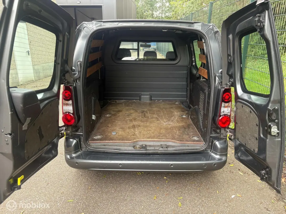 bestel 1.6 BlueHDI 100 Business S&S AUTOM.