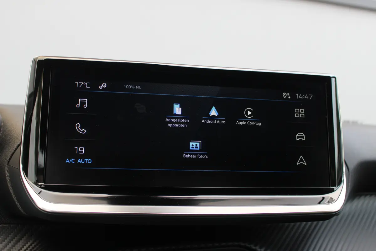 1.2 Hybrid 145 Style | Climate & Cruise C. | CarPlay | LED | DAB + | | Climate & Cruise C. | CarPlay | LED | DAB + |