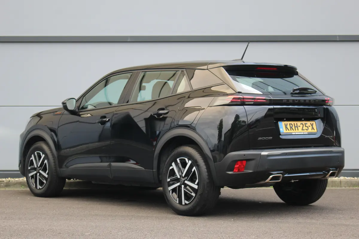 1.2 Hybrid 145 Style | Climate & Cruise C. | CarPlay | LED | DAB + | | Climate & Cruise C. | CarPlay | LED | DAB + |