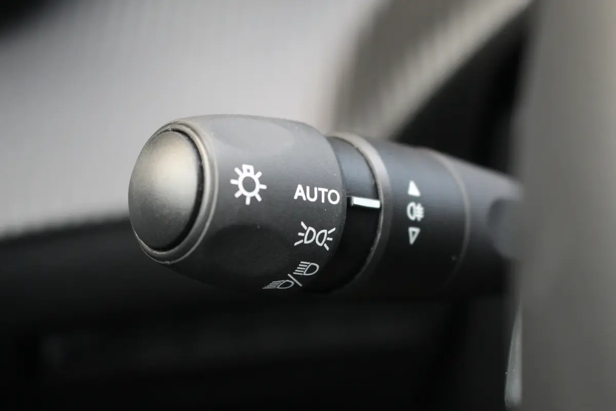 1.2 Hybrid 145 Style | Climate & Cruise C. | CarPlay | LED | DAB + | | Climate & Cruise C. | CarPlay | LED | DAB + |