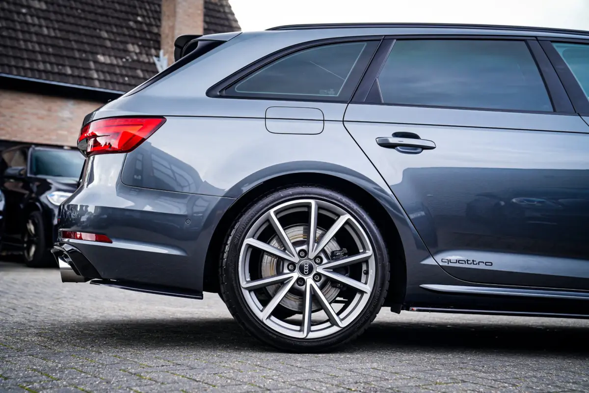 2.0 TFSI quattro Sport Pro Line S | Panorama | 252PK | 2x S-line | RS Look | Maxton Design | 19 inch | Virtual | HuD