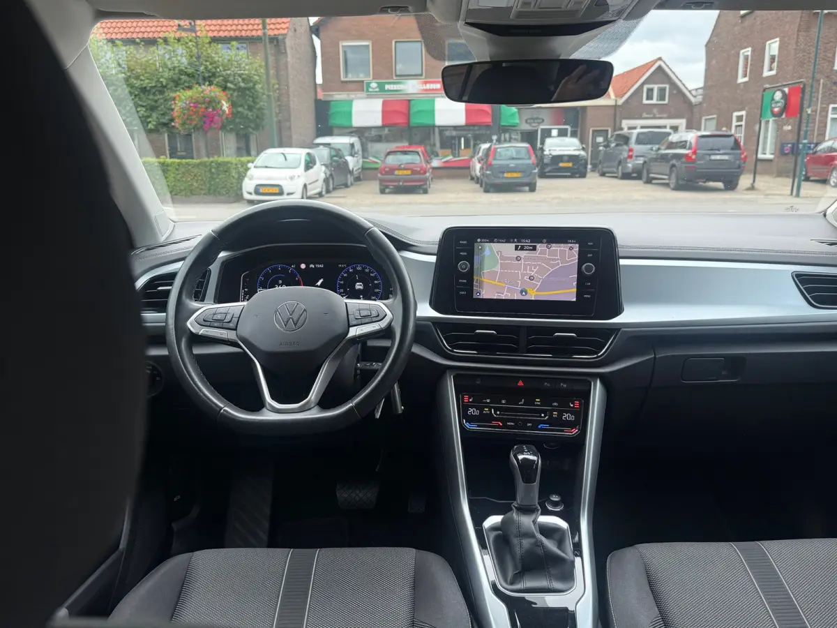 1.5 TSI Life Business, Apple Carplay/Android,Stoelverwarming,Navigatie,Achteruitrij camera,Climate control
