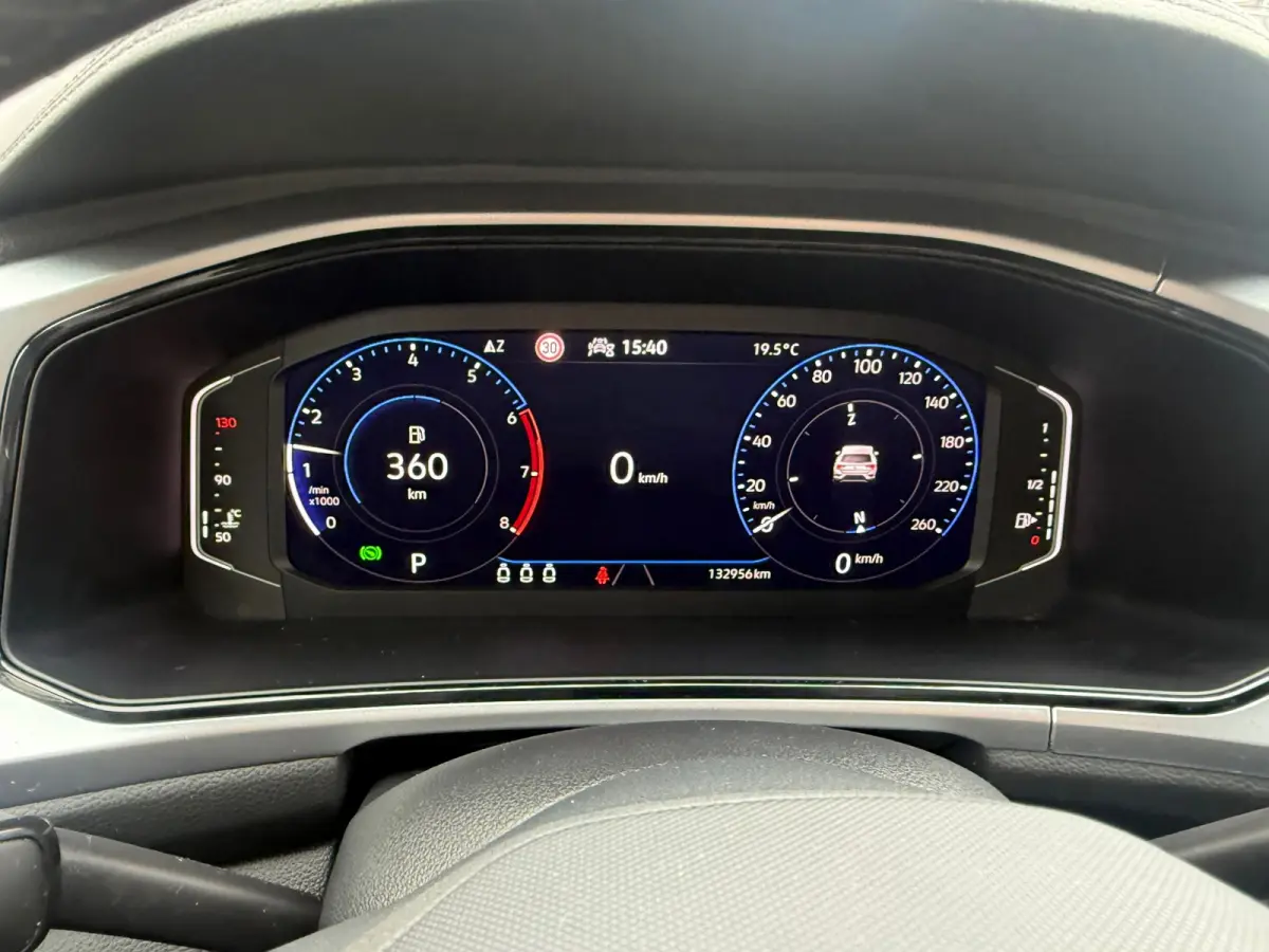 1.5 TSI Life Business, Apple Carplay/Android,Stoelverwarming,Navigatie,Achteruitrij camera,Climate control