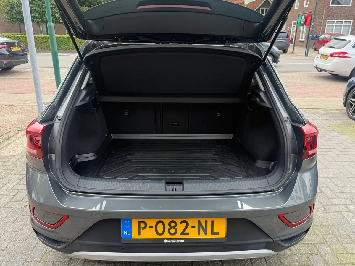 1.5 TSI Life Business, Apple Carplay/Android,Stoelverwarming,Navigatie,Achteruitrij camera,Climate control
