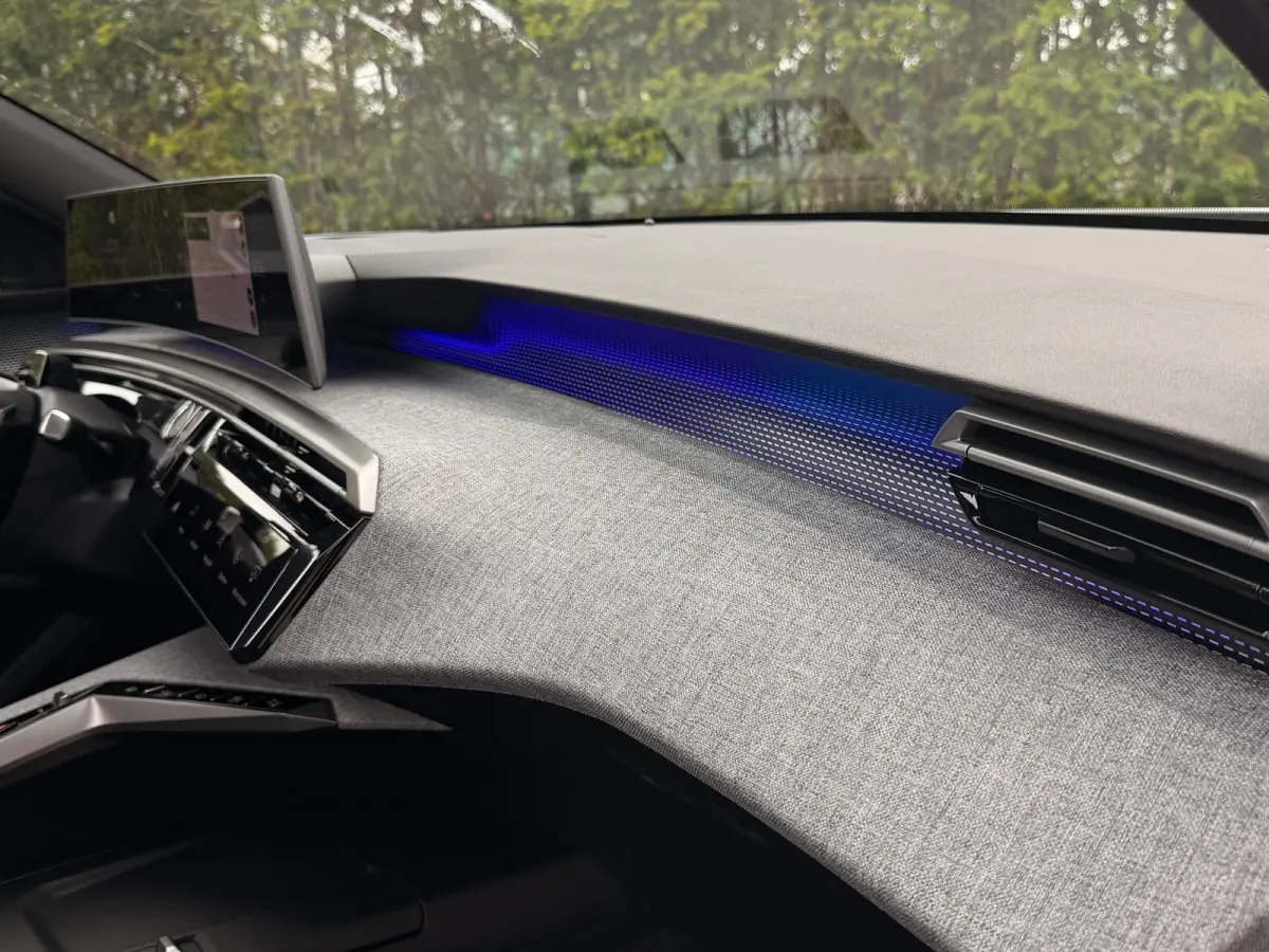 Plug-in Hybrid 225 GT Exclusive 5p | 8 Jaar Garantie | Schuifdak | Adapt. Cruise | Nappa Leder | 360 Camera | Stoelverwarming/verkoeling | Massage | Memory | Elektr. Klep | 20 Inch | Matrix 
