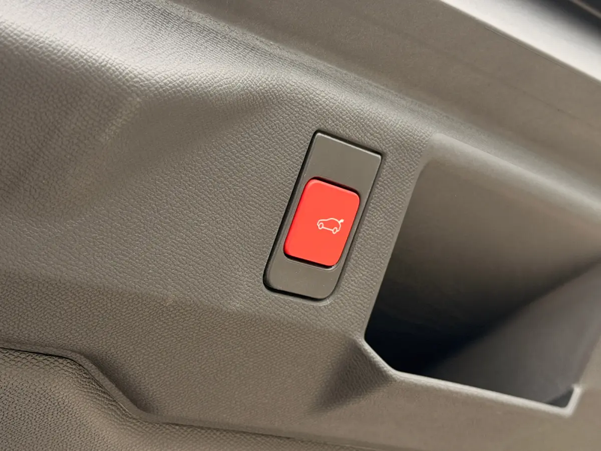 Plug-in Hybrid 225 GT Exclusive 5p | 8 Jaar Garantie | Schuifdak | Adapt. Cruise | Nappa Leder | 360 Camera | Stoelverwarming/verkoeling | Massage | Memory | Elektr. Klep | 20 Inch | Matrix 