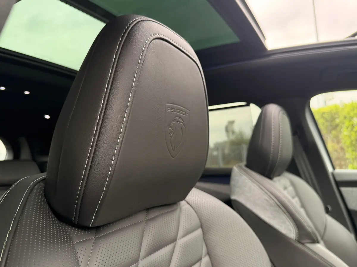 Plug-in Hybrid 225 GT Exclusive 5p | 8 Jaar Garantie | Schuifdak | Adapt. Cruise | Nappa Leder | 360 Camera | Stoelverwarming/verkoeling | Massage | Memory | Elektr. Klep | 20 Inch | Matrix 