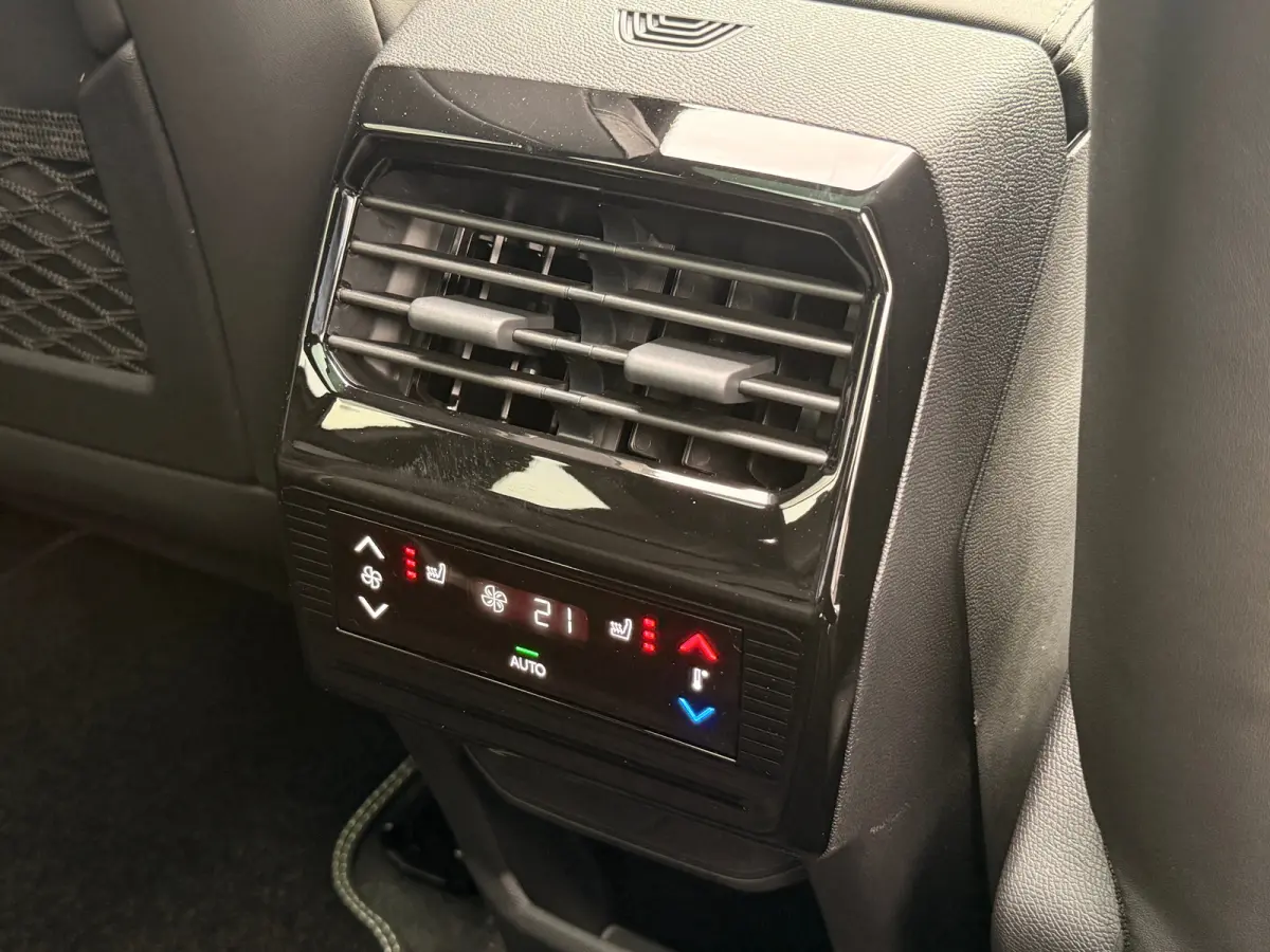 Plug-in Hybrid 225 GT Exclusive 5p | 8 Jaar Garantie | Schuifdak | Adapt. Cruise | Nappa Leder | 360 Camera | Stoelverwarming/verkoeling | Massage | Memory | Elektr. Klep | 20 Inch | Matrix 