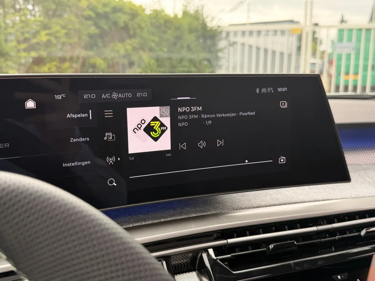 Plug-in Hybrid 225 GT Exclusive 5p | 8 Jaar Garantie | Schuifdak | Adapt. Cruise | Nappa Leder | 360 Camera | Stoelverwarming/verkoeling | Massage | Memory | Elektr. Klep | 20 Inch | Matrix 