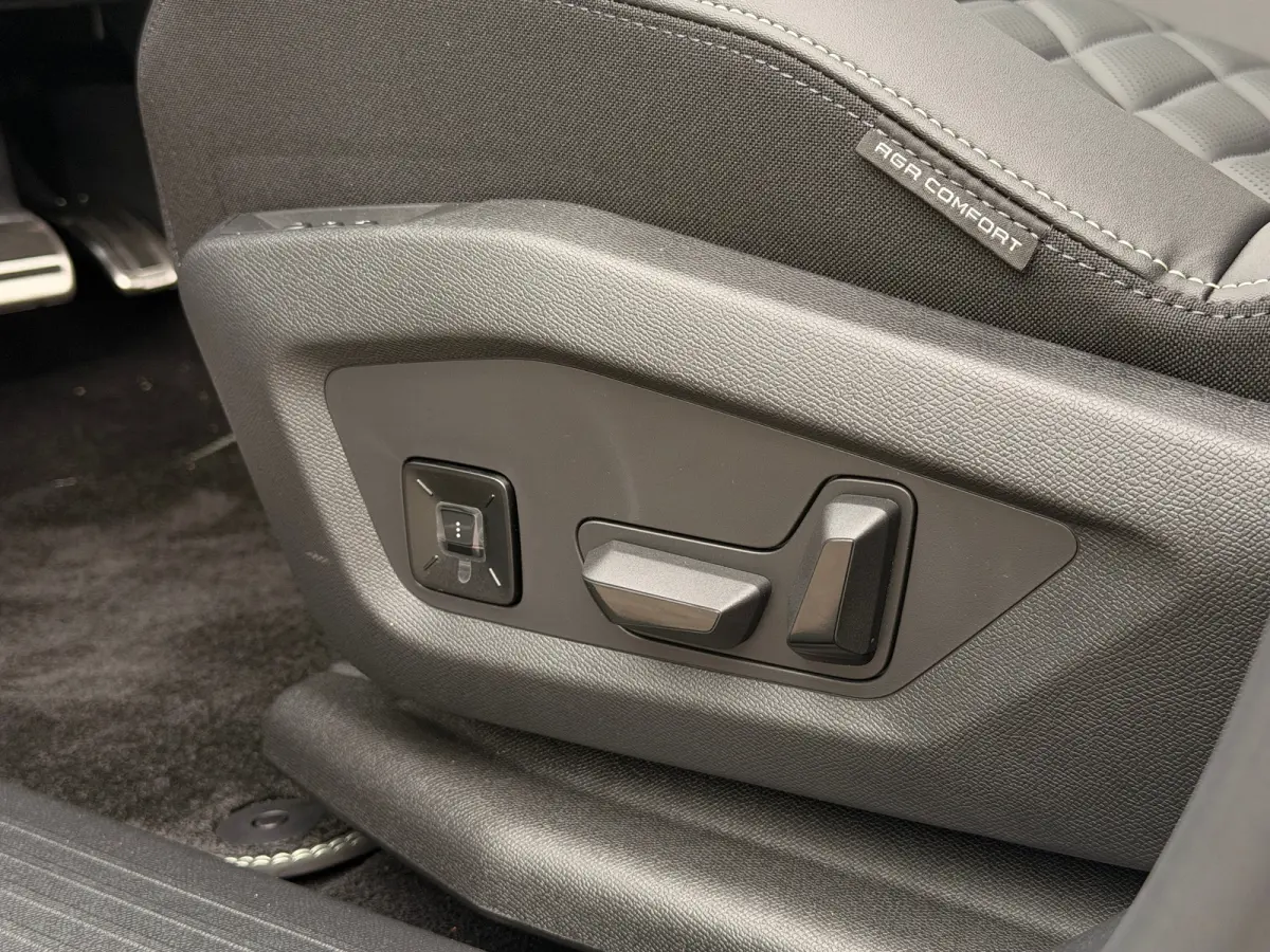 Plug-in Hybrid 225 GT Exclusive 5p | 8 Jaar Garantie | Schuifdak | Adapt. Cruise | Nappa Leder | 360 Camera | Stoelverwarming/verkoeling | Massage | Memory | Elektr. Klep | 20 Inch | Matrix 