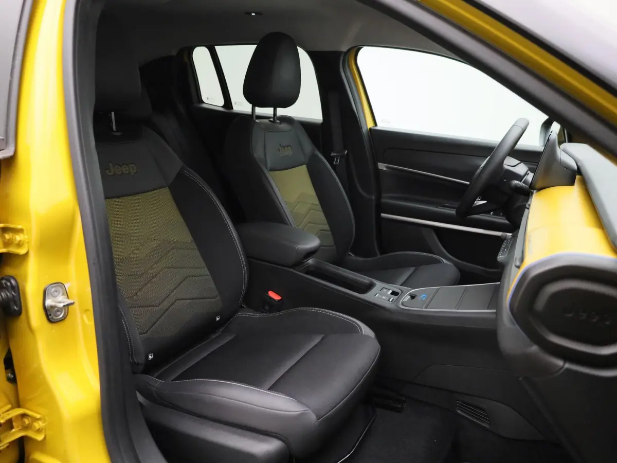 Longitude 54 kWh | Camera | Stoelverwarming | Navigatie | Elektrische Achterklep | Apple Carplay&Android Auto