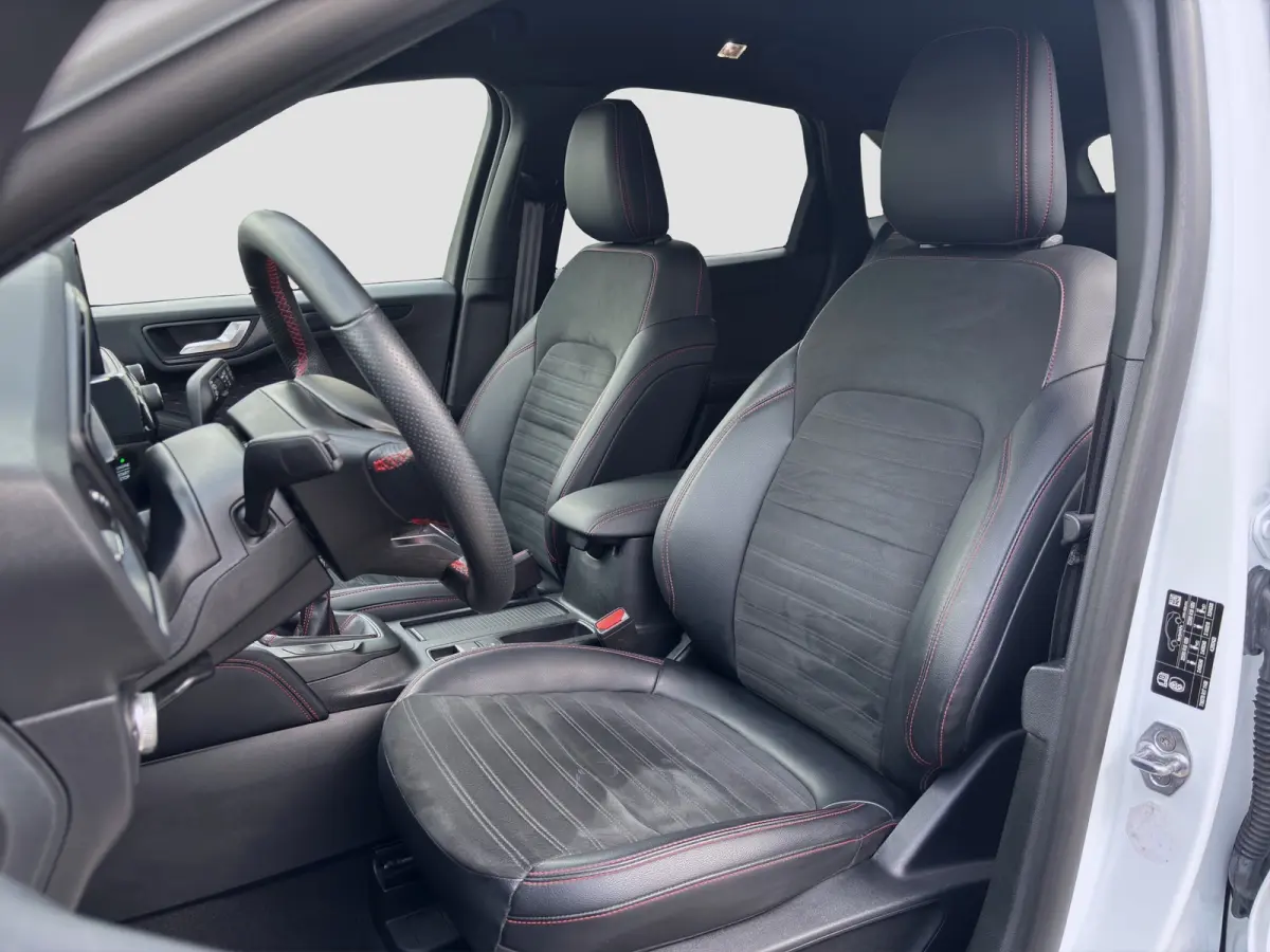 1.5 ST-Line X | Trekhaak | Adap. Cruise | Apple Carplay | B&O Audio | Stoelverwarming