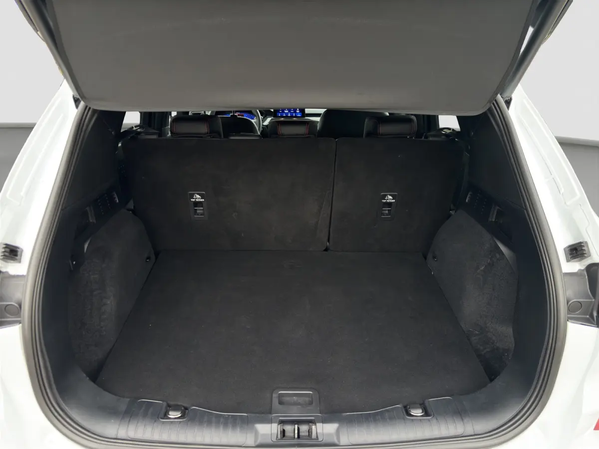 1.5 ST-Line X | Trekhaak | Adap. Cruise | Apple Carplay | B&O Audio | Stoelverwarming
