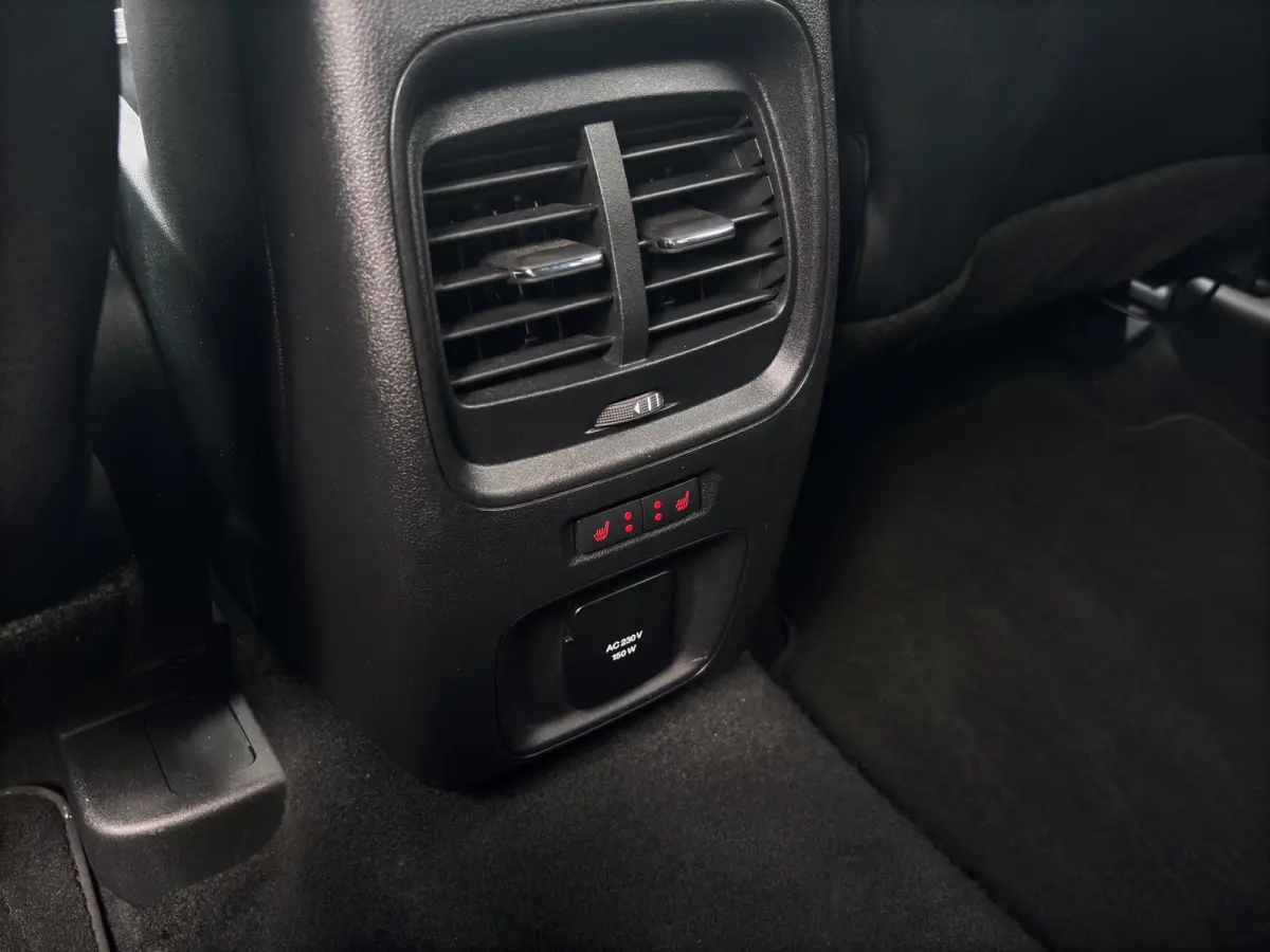 1.5 ST-Line X | Trekhaak | Adap. Cruise | Apple Carplay | B&O Audio | Stoelverwarming