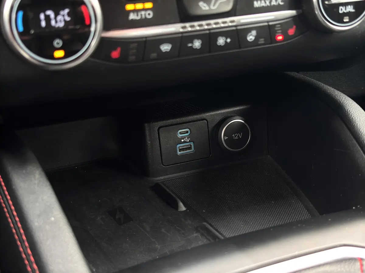 1.5 ST-Line X | Trekhaak | Adap. Cruise | Apple Carplay | B&O Audio | Stoelverwarming