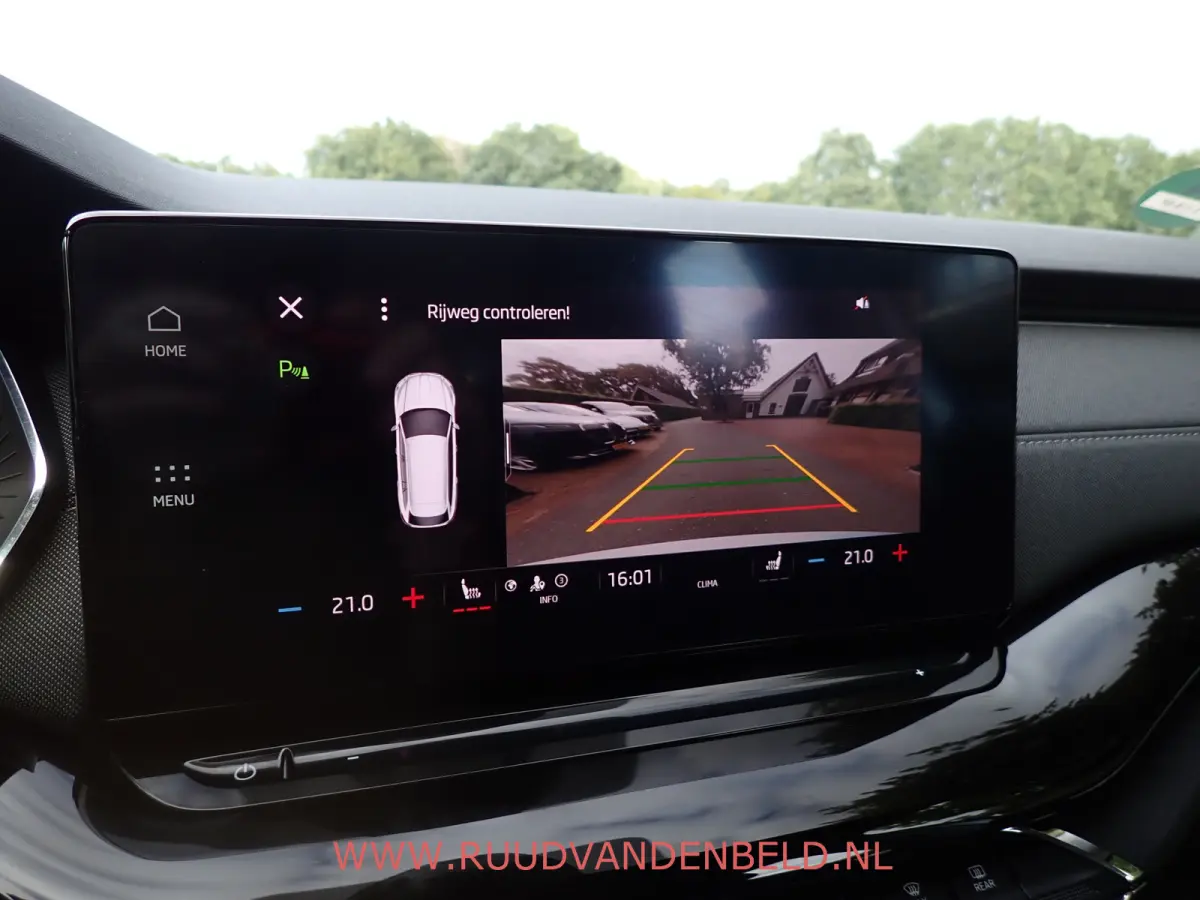 1.5 e-TSI / ACC / CARPLAY / KEYLESS / CAMERA / SFEERVERLICHTING