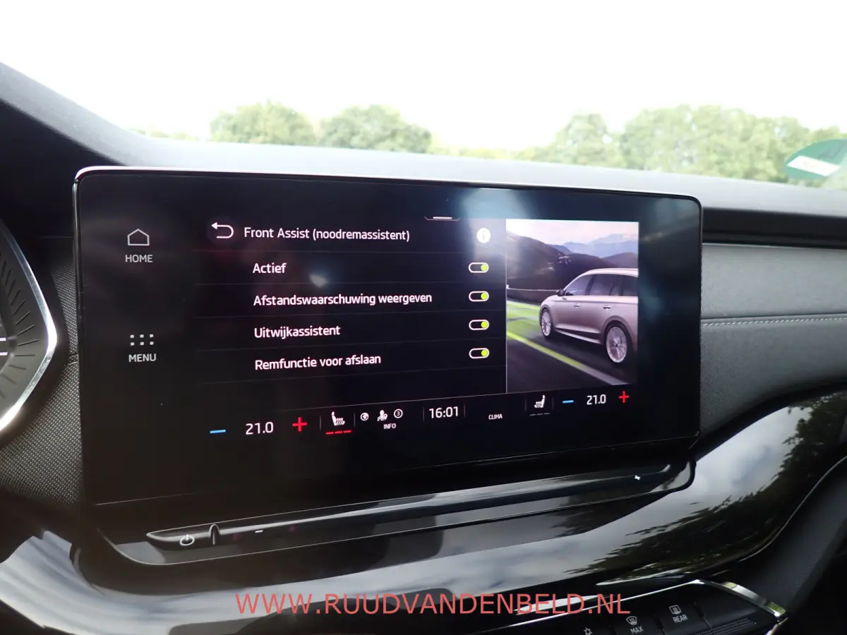 1.5 e-TSI / ACC / CARPLAY / KEYLESS / CAMERA / SFEERVERLICHTING