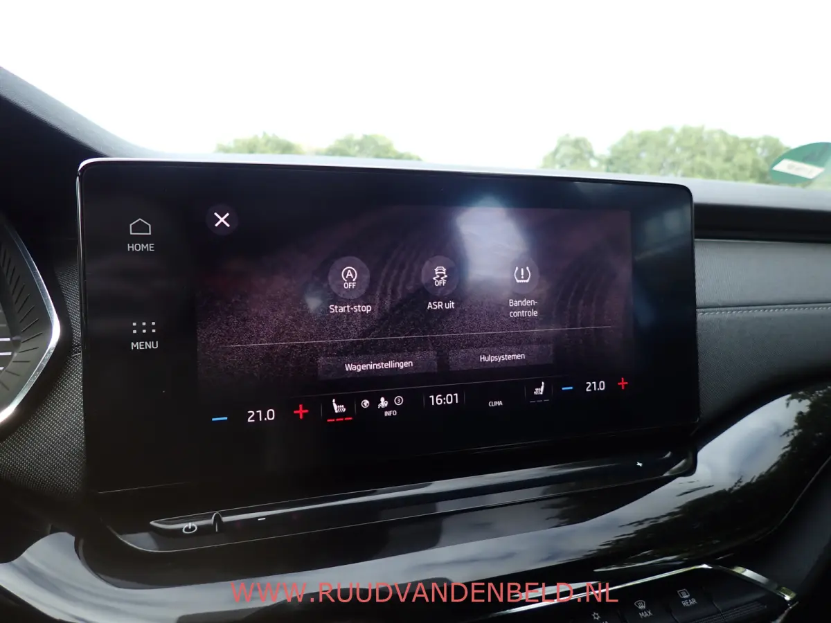 1.5 e-TSI / ACC / CARPLAY / KEYLESS / CAMERA / SFEERVERLICHTING