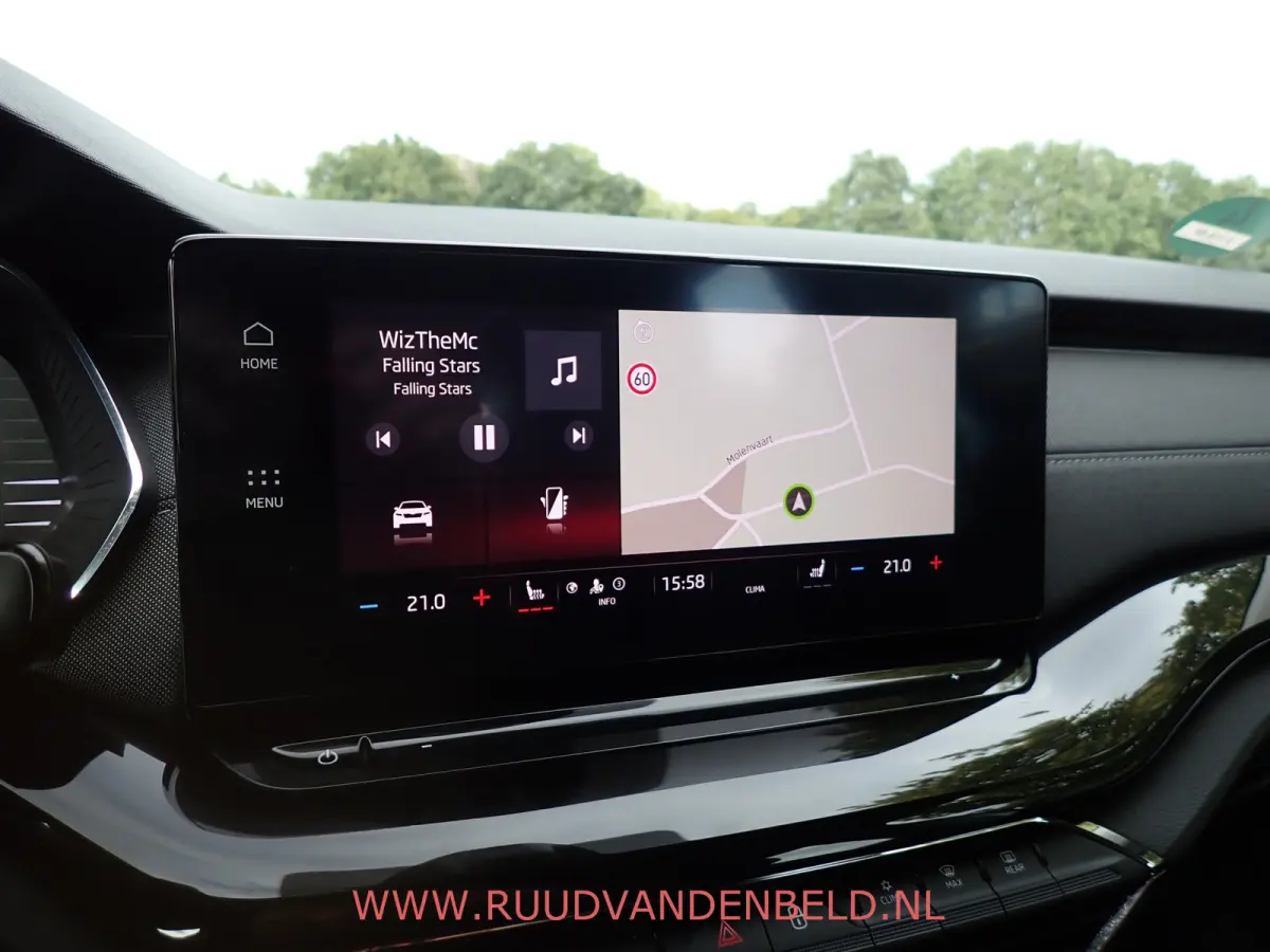 1.5 e-TSI / ACC / CARPLAY / KEYLESS / CAMERA / SFEERVERLICHTING