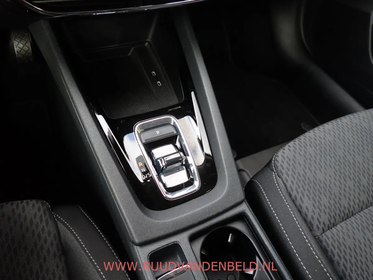 1.5 e-TSI / ACC / CARPLAY / KEYLESS / CAMERA / SFEERVERLICHTING