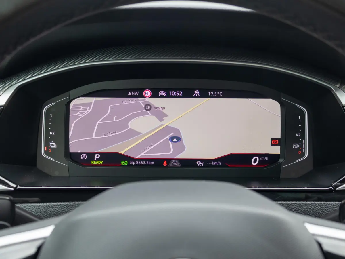 1.4 TSI eHybrid R-Line Business+ SOH 89% Pano Matrix LED