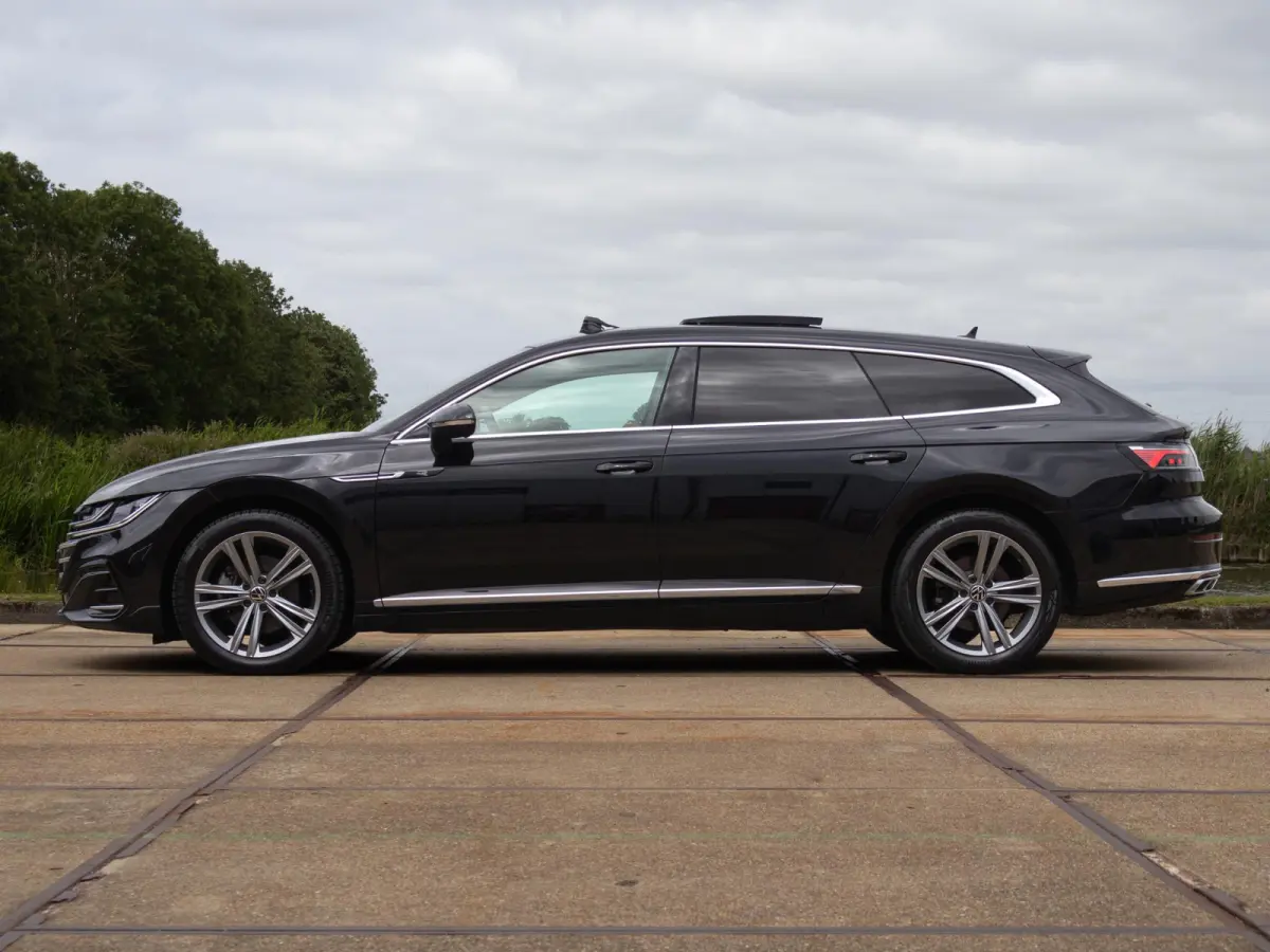 1.4 TSI eHybrid R-Line Business+ SOH 89% Pano Matrix LED
