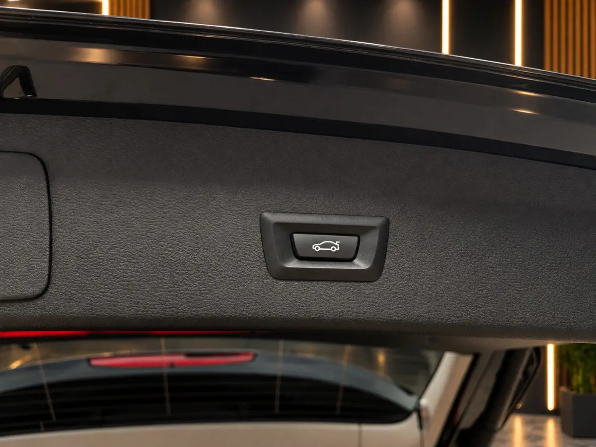 XDrive25e eDrive Edition Camera_Dealer onderhouden