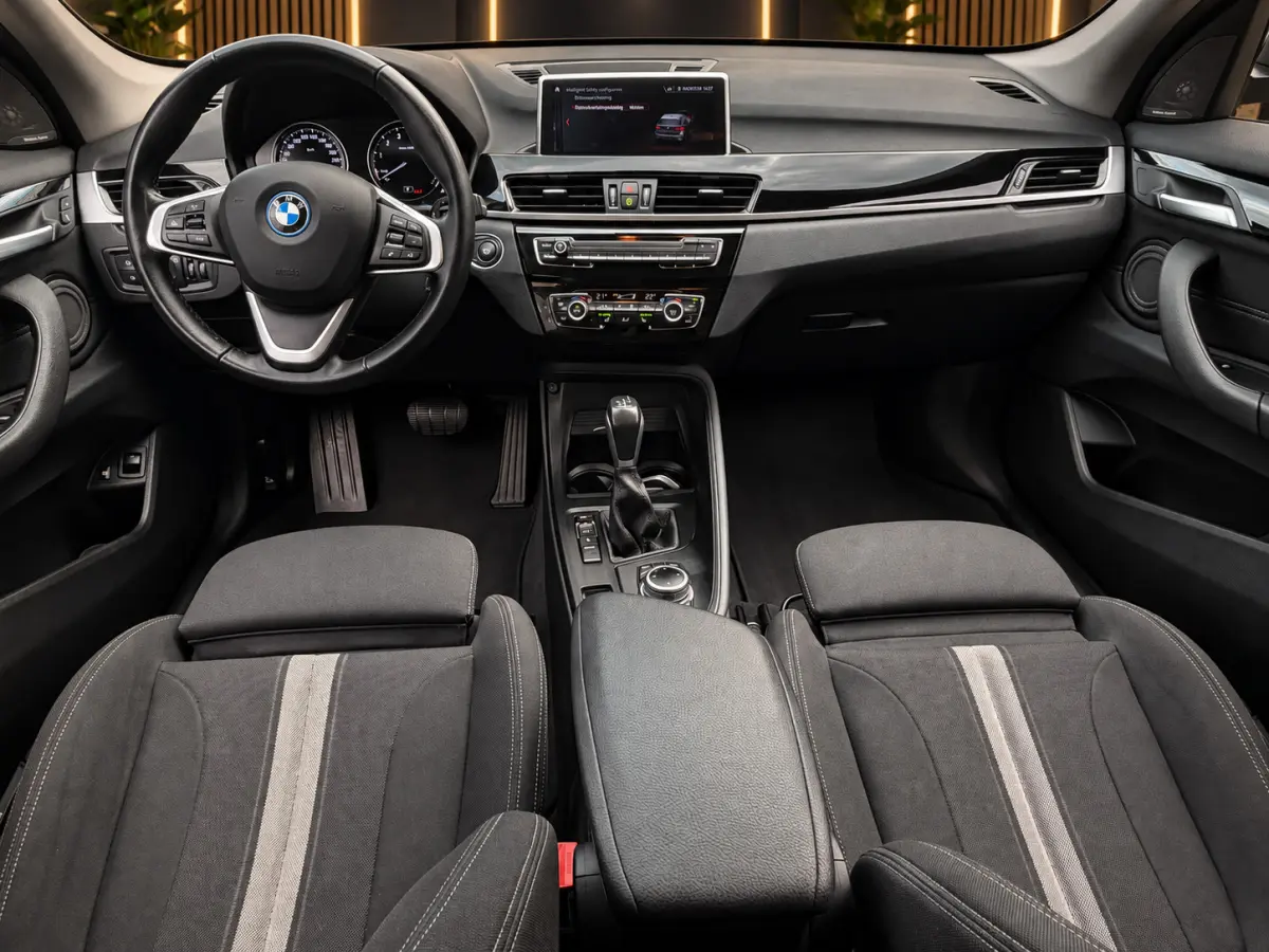 XDrive25e eDrive Edition Camera_Dealer onderhouden