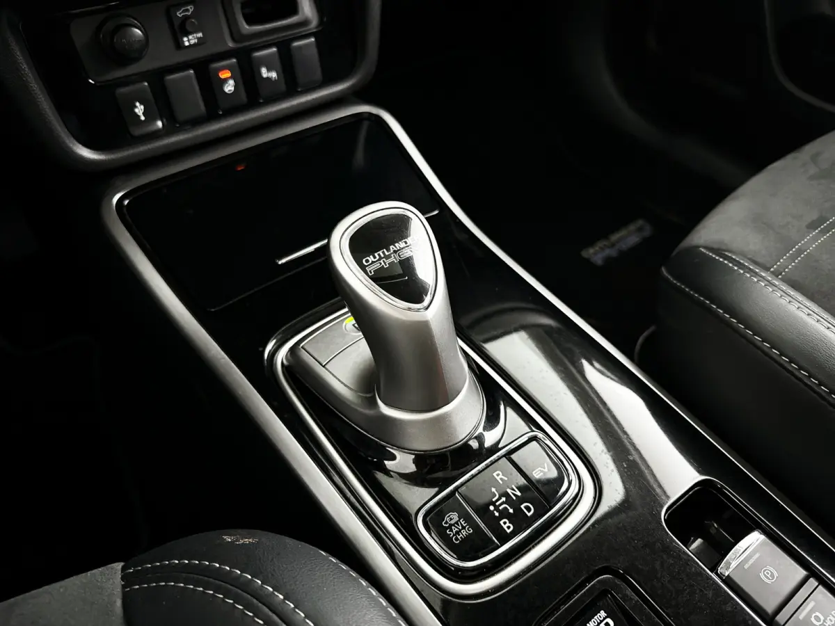 2.4 PHEV Intense+ | Panoramadak | Parkeercamera | BLIS | Keyless | Stoelverwarming