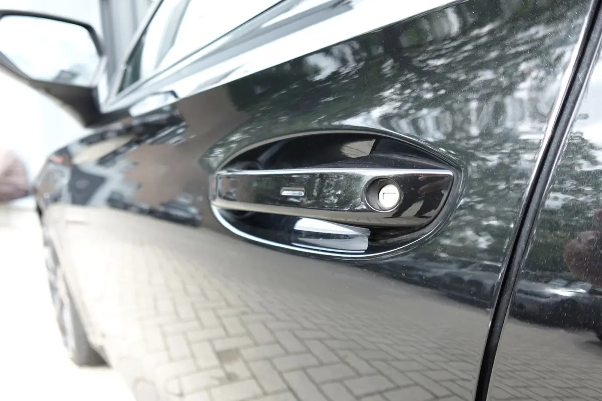 Cupra Leon 1.4 e-Hybrid VZ Adrenaline PANO MATRIX KEYLESS VOL