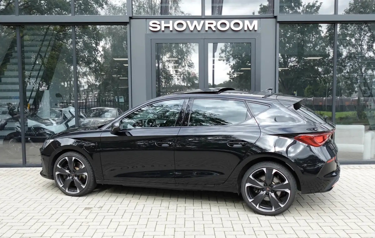 Cupra Leon 1.4 e-Hybrid VZ Adrenaline PANO MATRIX KEYLESS VOL