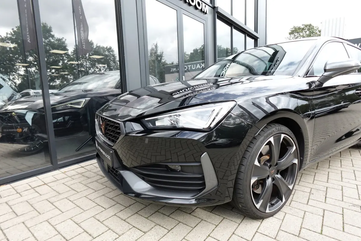 Cupra Leon 1.4 e-Hybrid VZ Adrenaline PANO MATRIX KEYLESS VOL