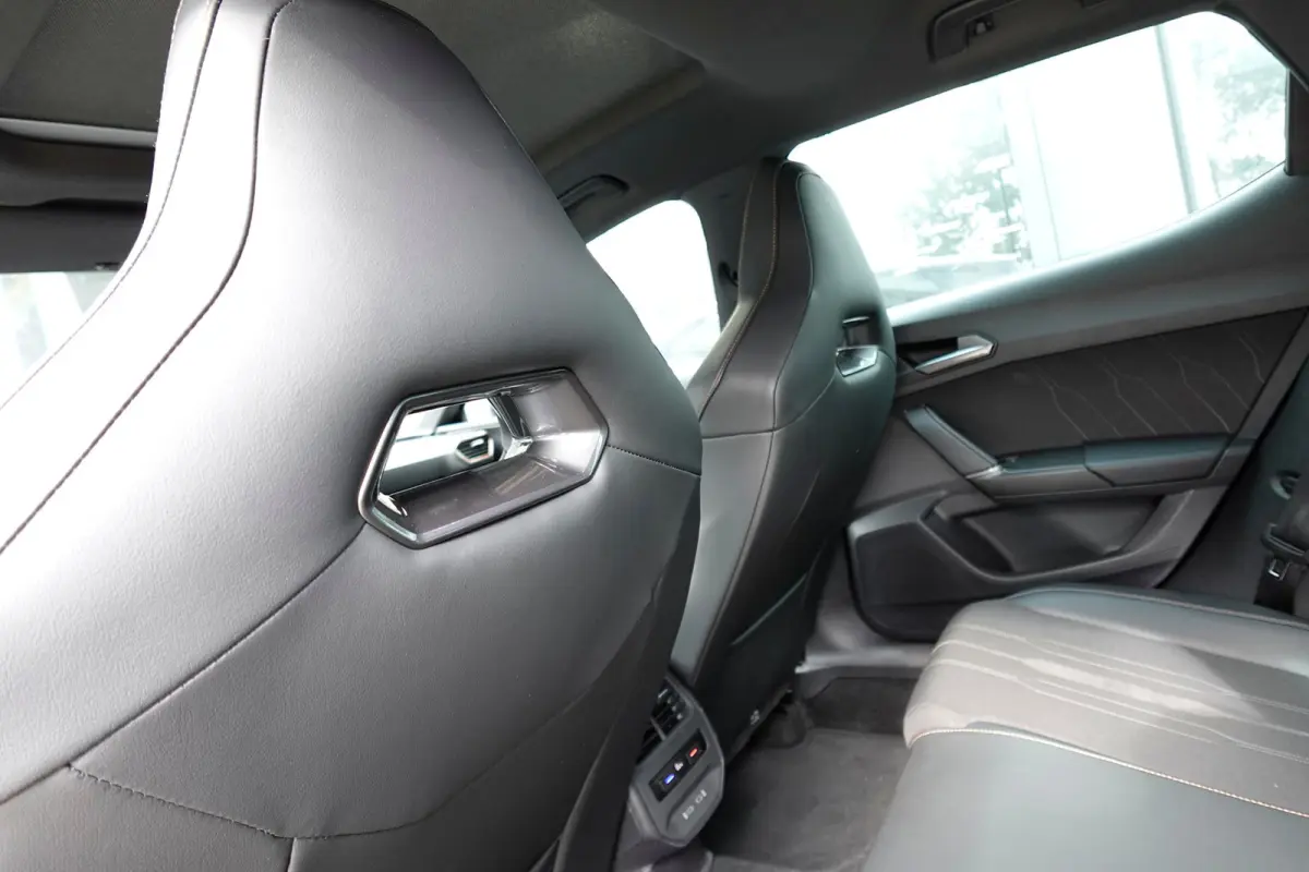Cupra Leon 1.4 e-Hybrid VZ Adrenaline PANO MATRIX KEYLESS VOL