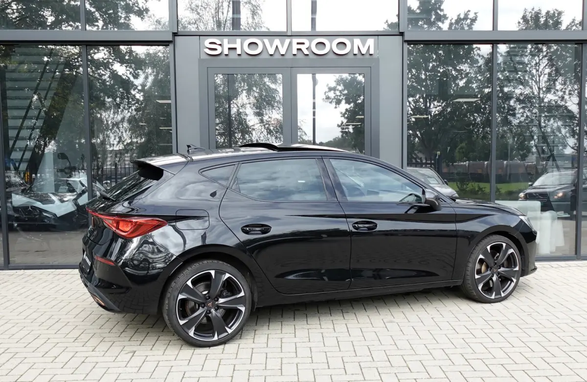 Cupra Leon 1.4 e-Hybrid VZ Adrenaline PANO MATRIX KEYLESS VOL