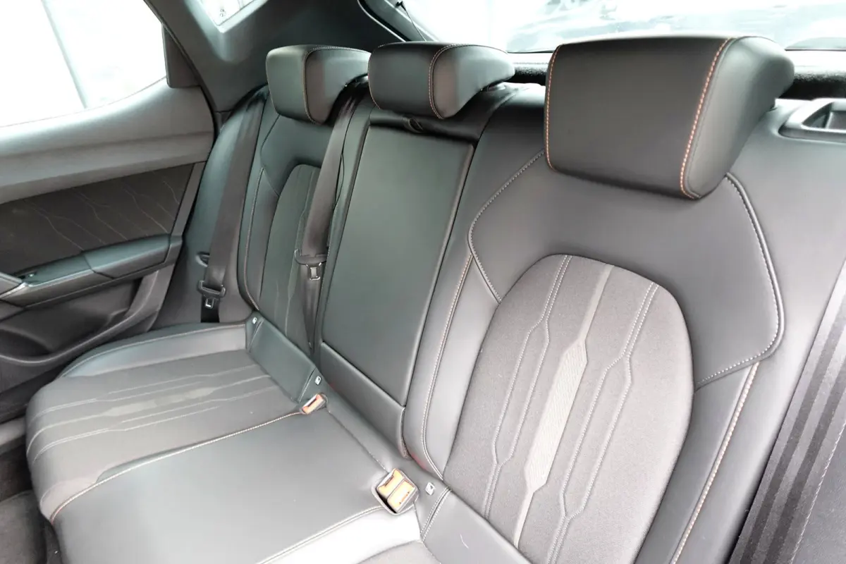 Cupra Leon 1.4 e-Hybrid VZ Adrenaline PANO MATRIX KEYLESS VOL