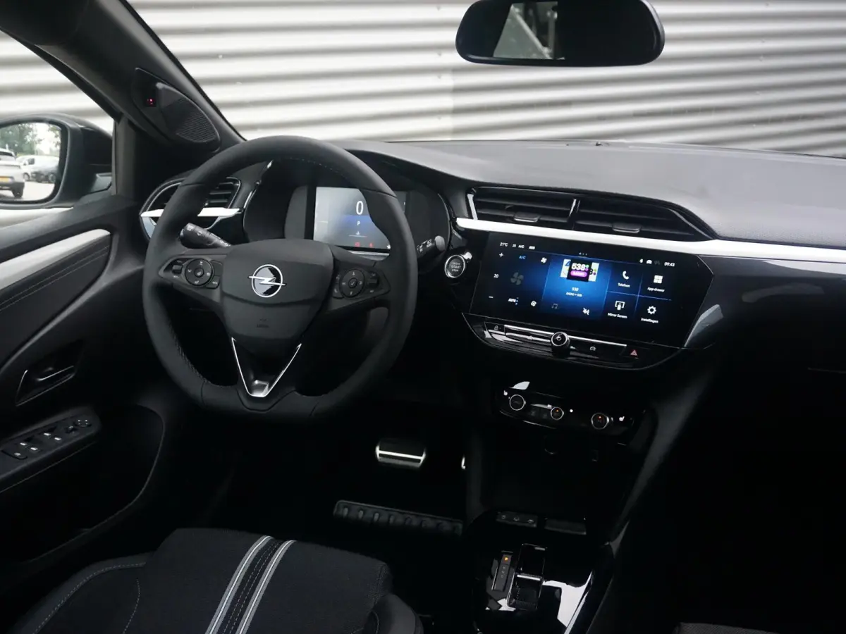1.2 Turbo 110 Hybrid GS |  Stoel en Stuurverwarming | ACC | 17 " |  ECC | Navi full map | Groot voorraad voordeel | tot 8 jaar Opel Speciale garantie ! |