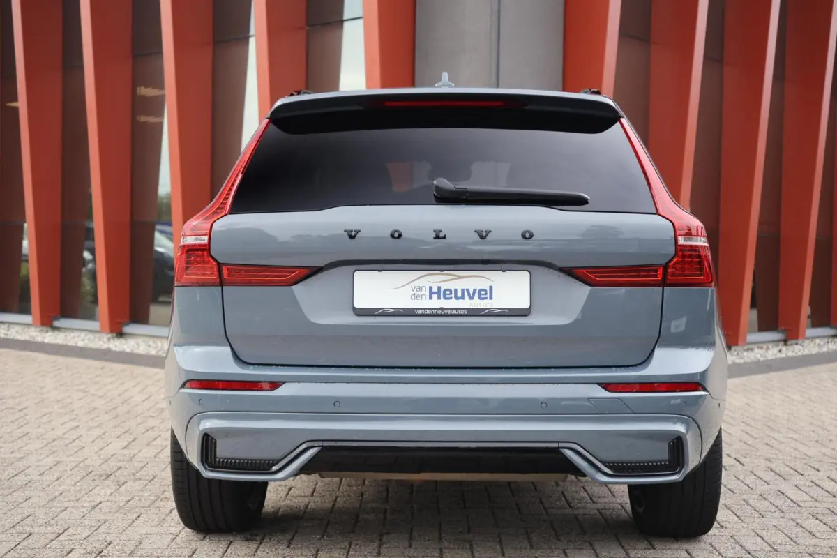 T6 Recharge AWD Plus Dark | Stoelverwarming | 360° Camera | Memory Stoel | H/K | Panoramadak | 21 Inch | Keyless
