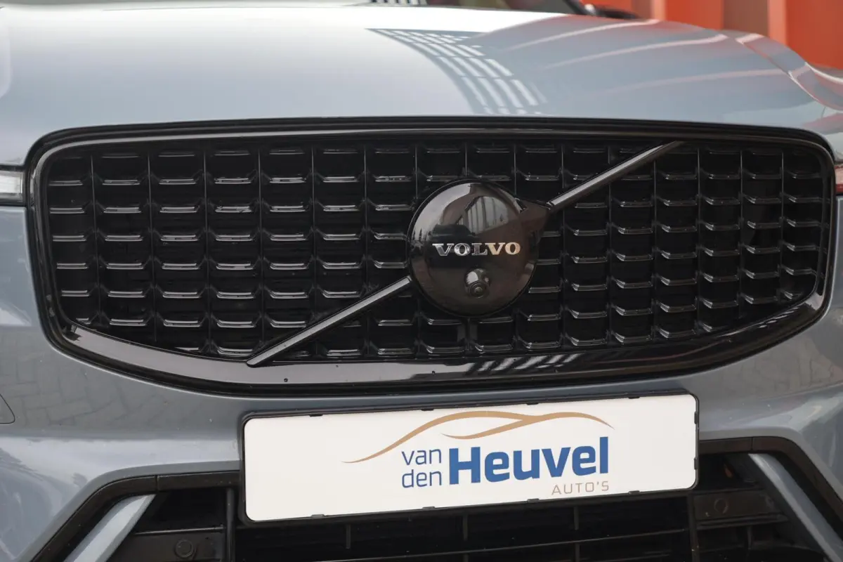 T6 Recharge AWD Plus Dark | Stoelverwarming | 360° Camera | Memory Stoel | H/K | Panoramadak | 21 Inch | Keyless
