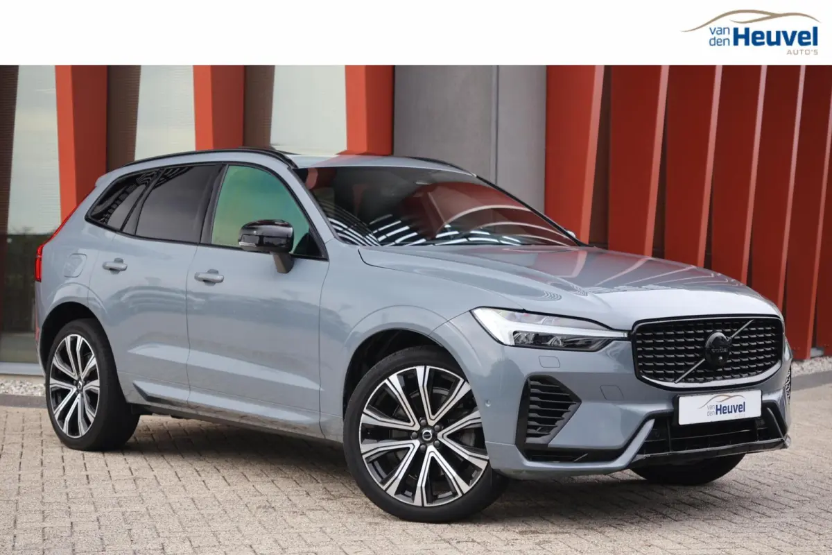 T6 Recharge AWD Plus Dark | Stoelverwarming | 360° Camera | Memory Stoel | H/K | Panoramadak | 21 Inch | Keyless