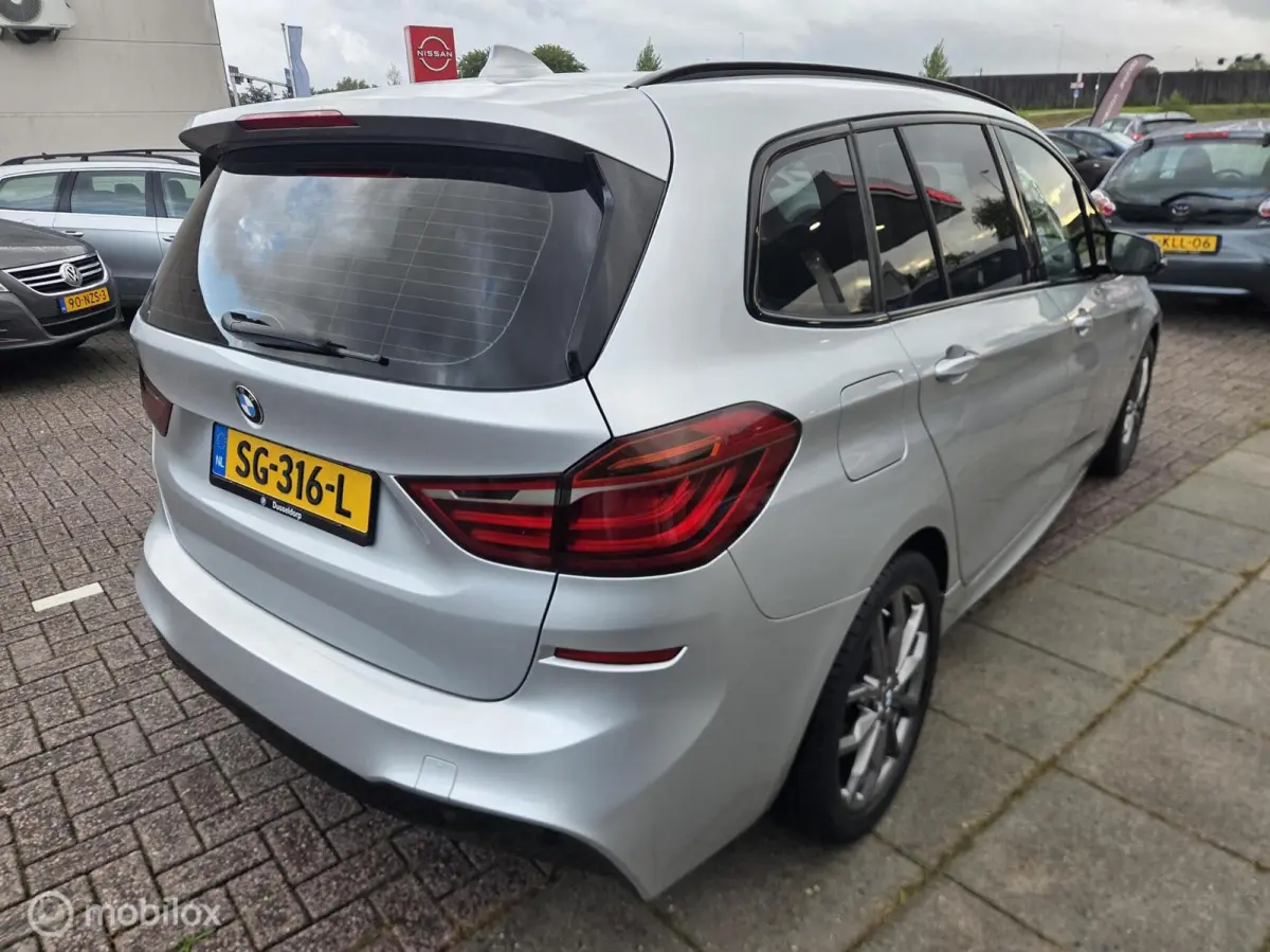 218i CorporateL High Ex. Pano/Camera