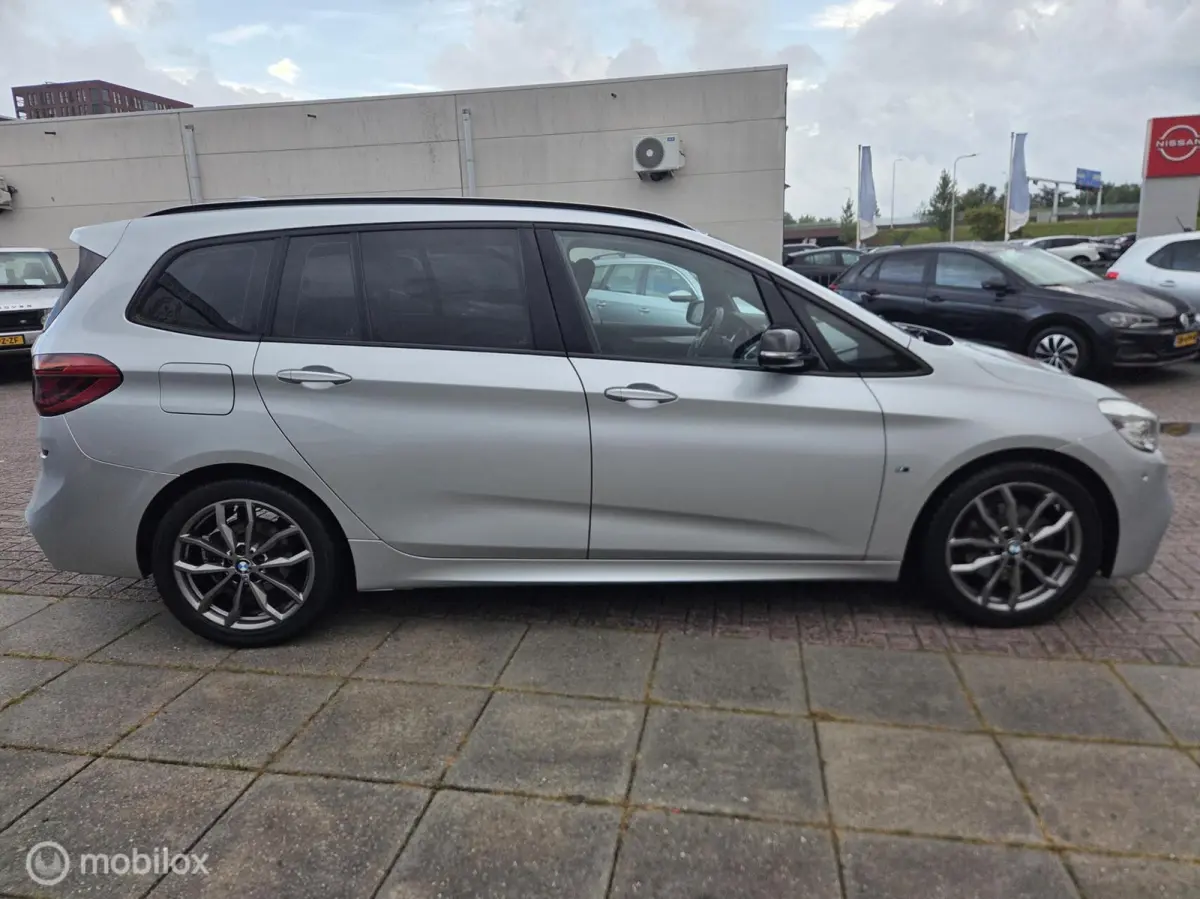 218i CorporateL High Ex. Pano/Camera
