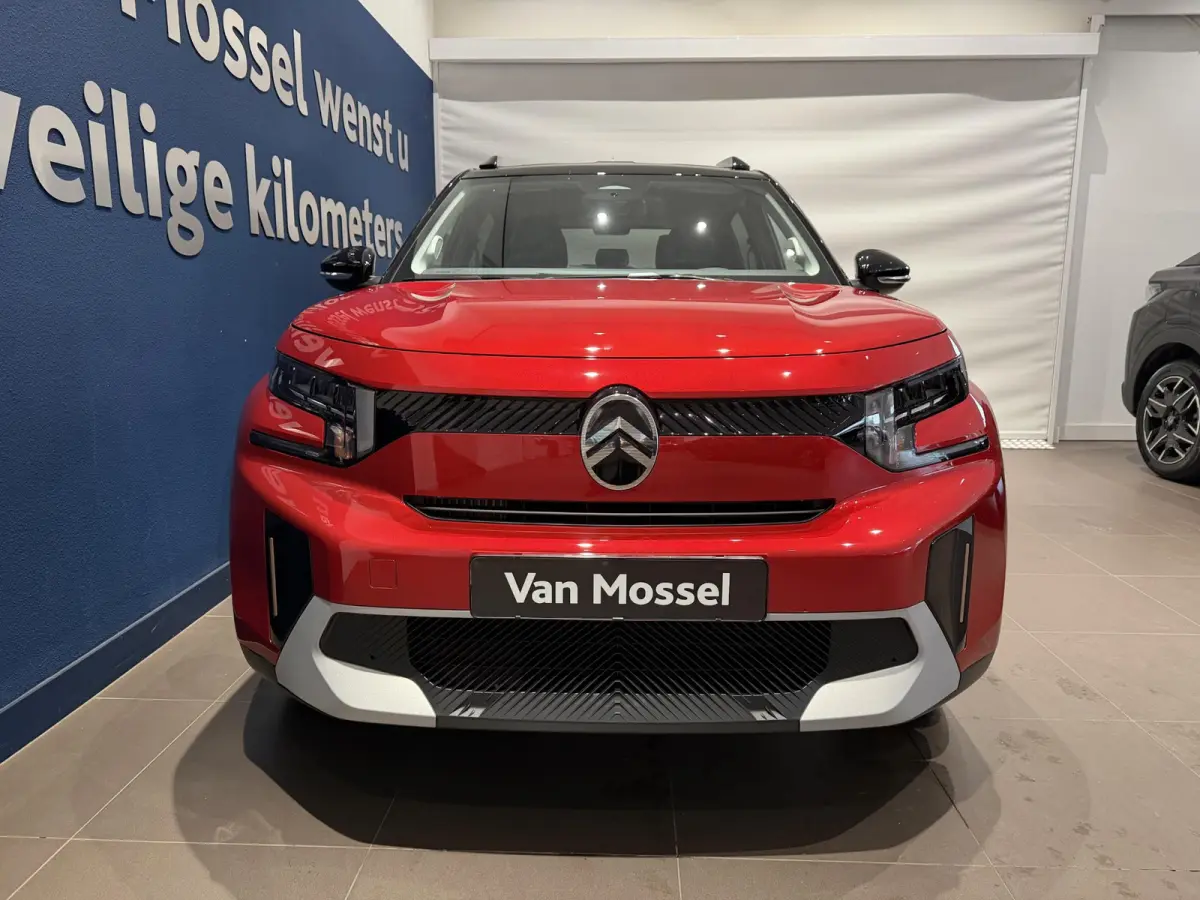1.2 Turbo 100pk Plus Direct Leverbaar!