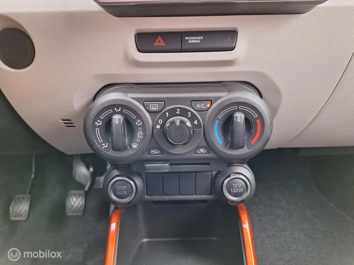1.2 SELECT • Navigatie