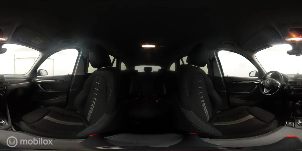 sDrive18i Exe CARPLAY TREKHAAK AIRCO NAVI CRUISE