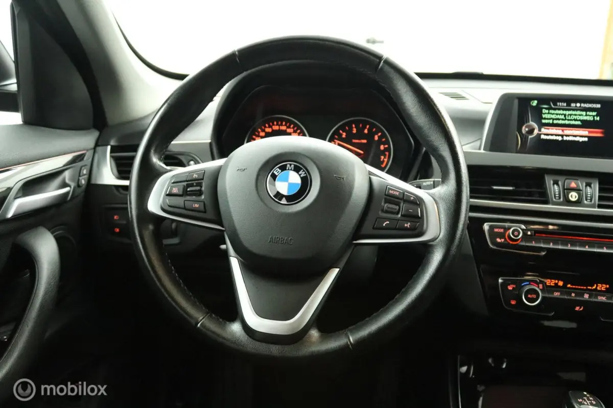 sDrive18i Exe CARPLAY TREKHAAK AIRCO NAVI CRUISE